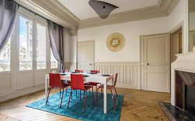 Charming Apartment Near Trocadero